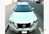 Nissan Pathfinder 2014 - Full Option - 4 Wheel Drive